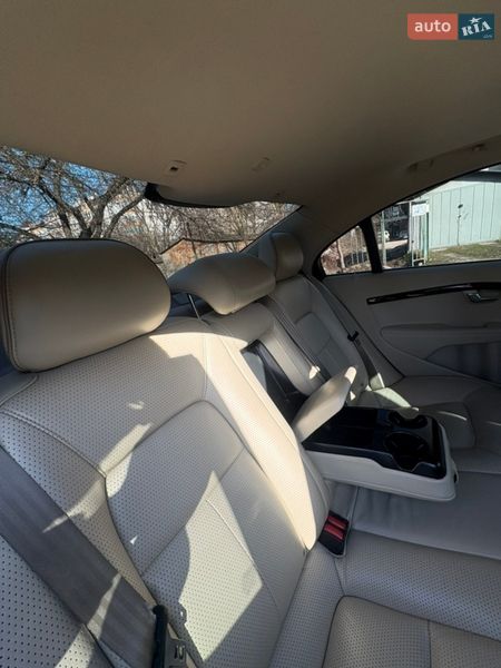 Седан Volvo S80 2013 в Ивано-Франковске