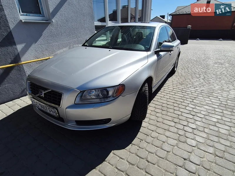 Volvo S80