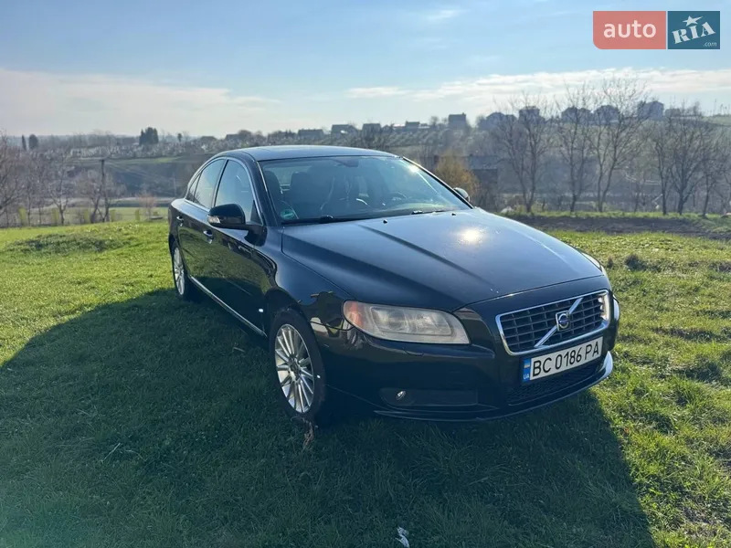 Volvo S80