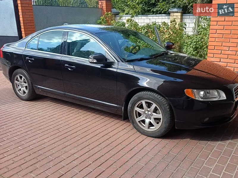 Volvo S80