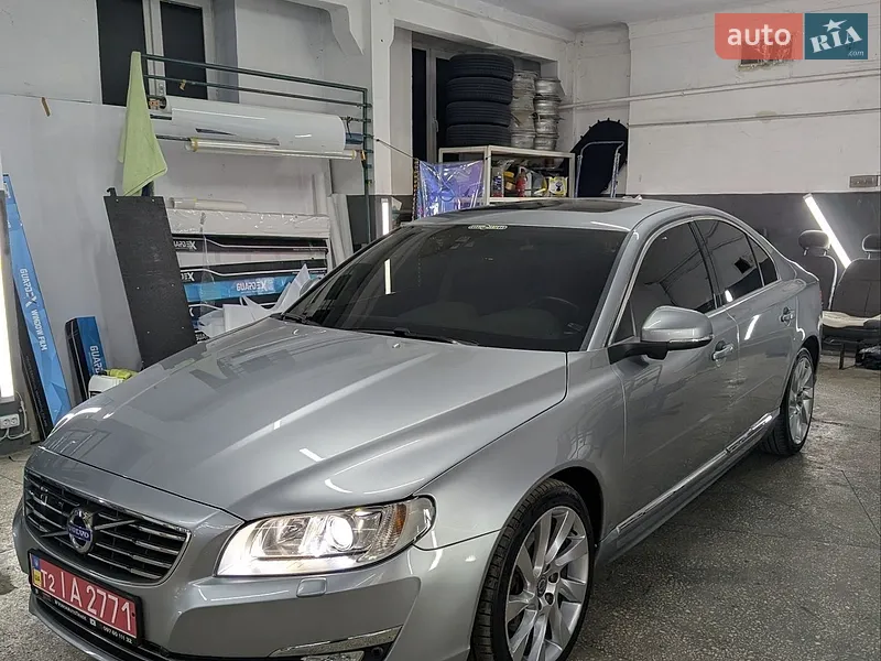 Volvo S80