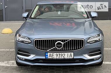 Volvo S90 D5 AWD   2017