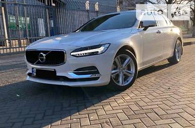 Volvo S90  2017