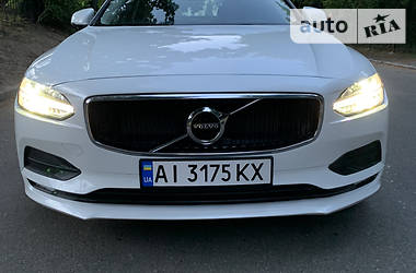 Volvo S90  2018