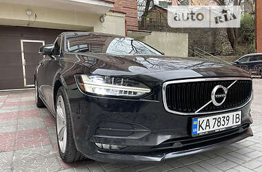 Volvo S90 T5     2017