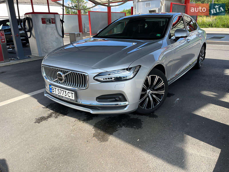 Volvo S90