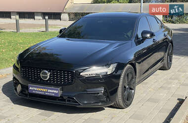 Volvo S90  2020
