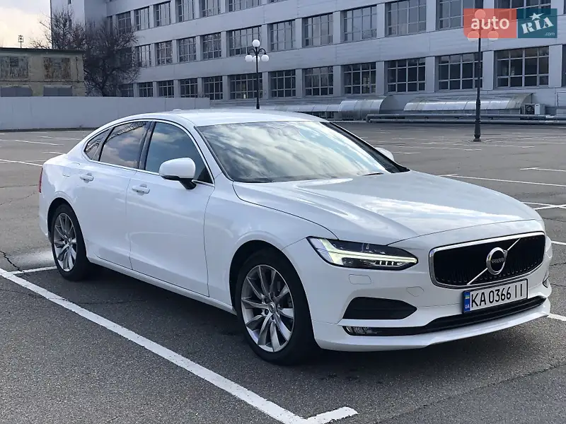 Volvo S90