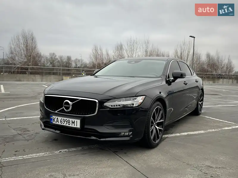 Volvo S90