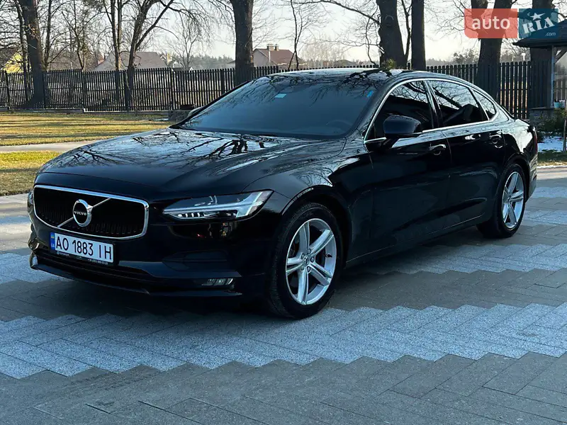 Volvo S90