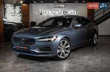 Volvo S90  2017