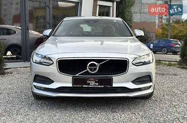 Volvo S90  2017