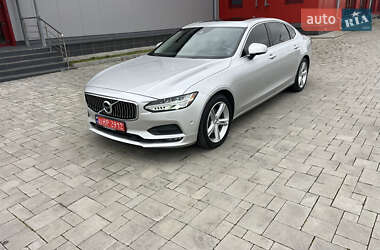 Volvo S90  2017