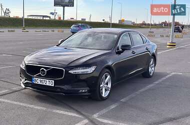 Volvo S90  2017