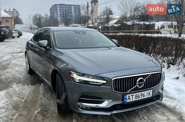 Volvo S90  2017