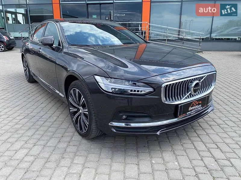 Volvo S90