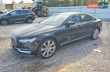 Volvo S90  2017