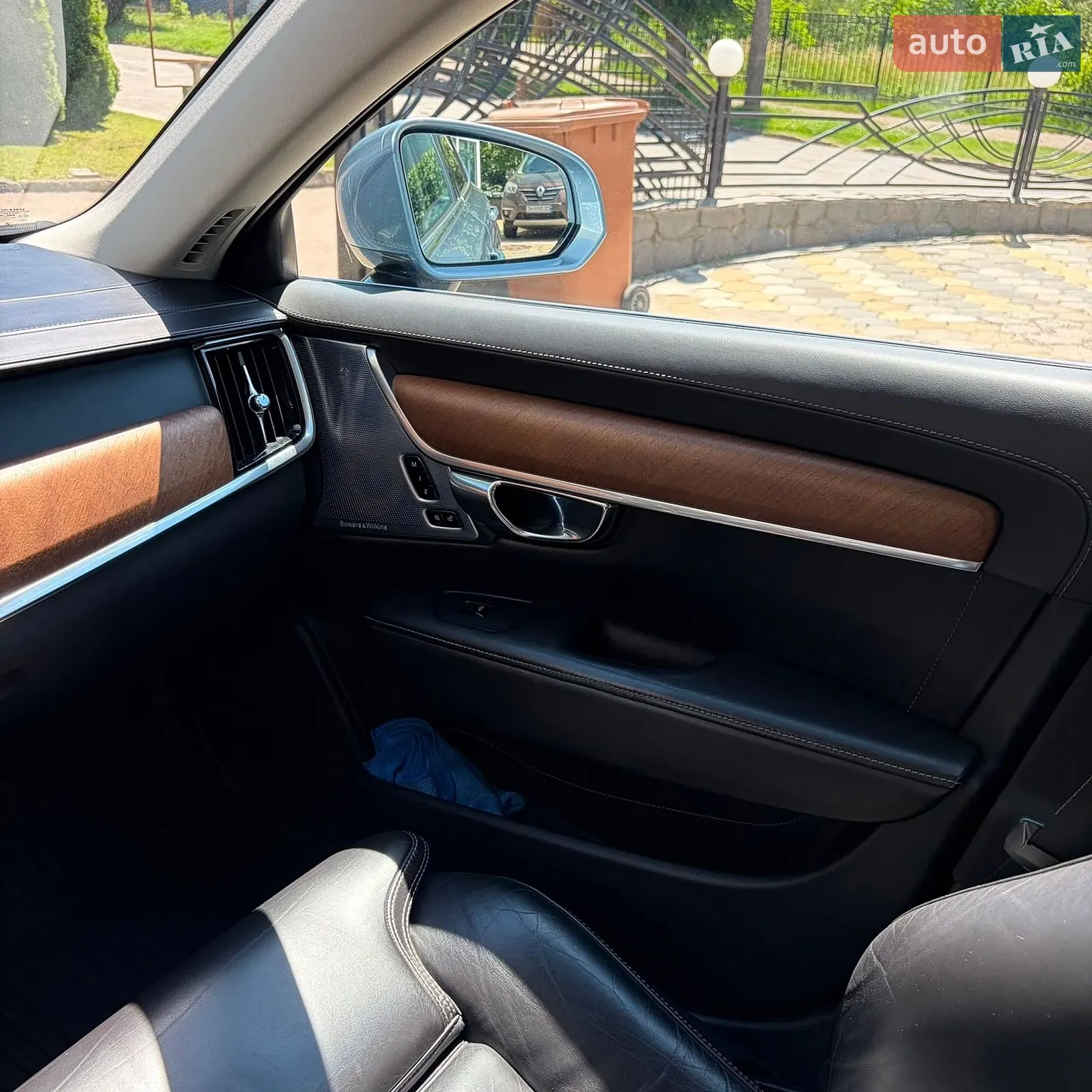 Volvo S90 2016 VIN YV1PS68BCH1005300 фото оголошення 11 з 31