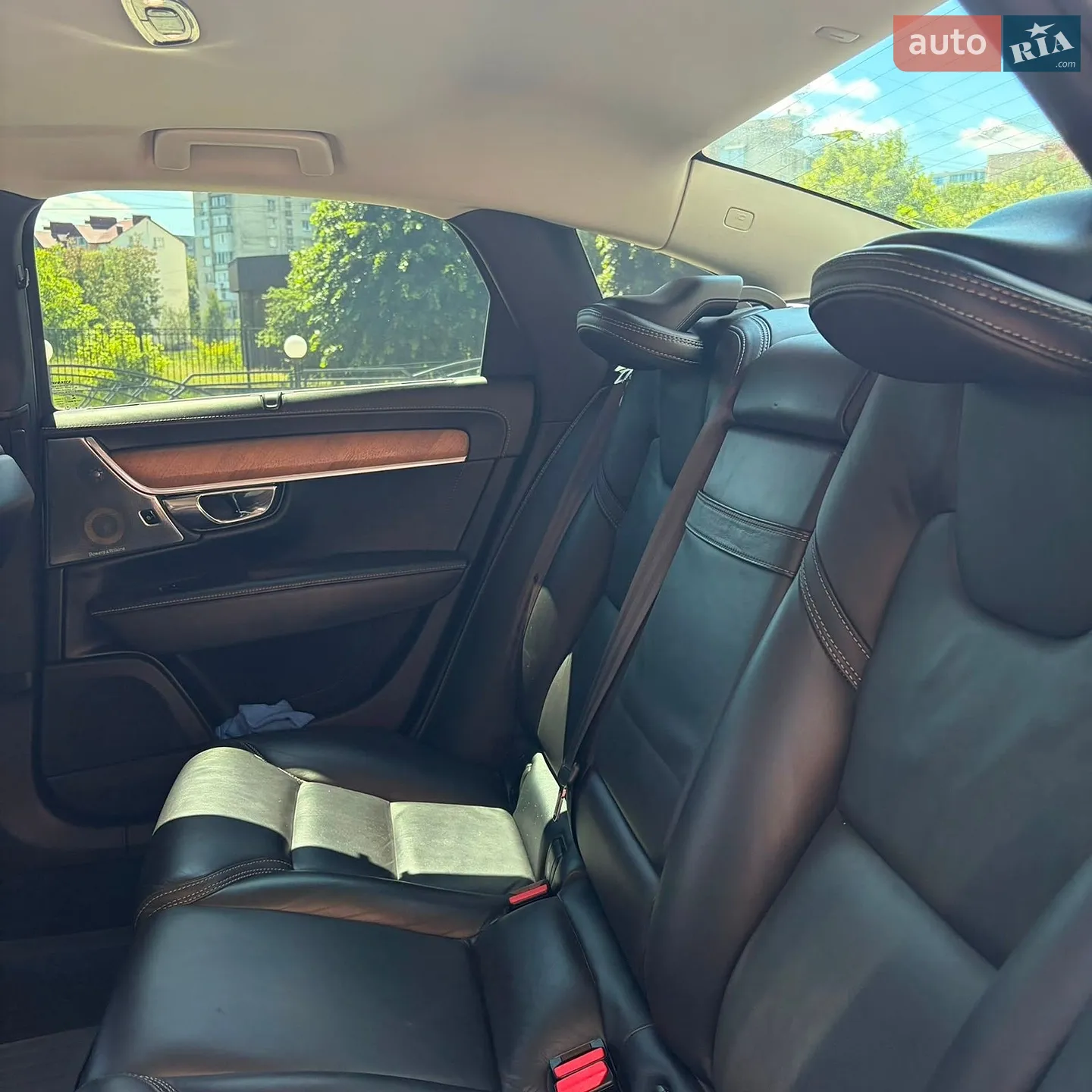 Volvo S90 2016 VIN YV1PS68BCH1005300 фото оголошення 20 з 31