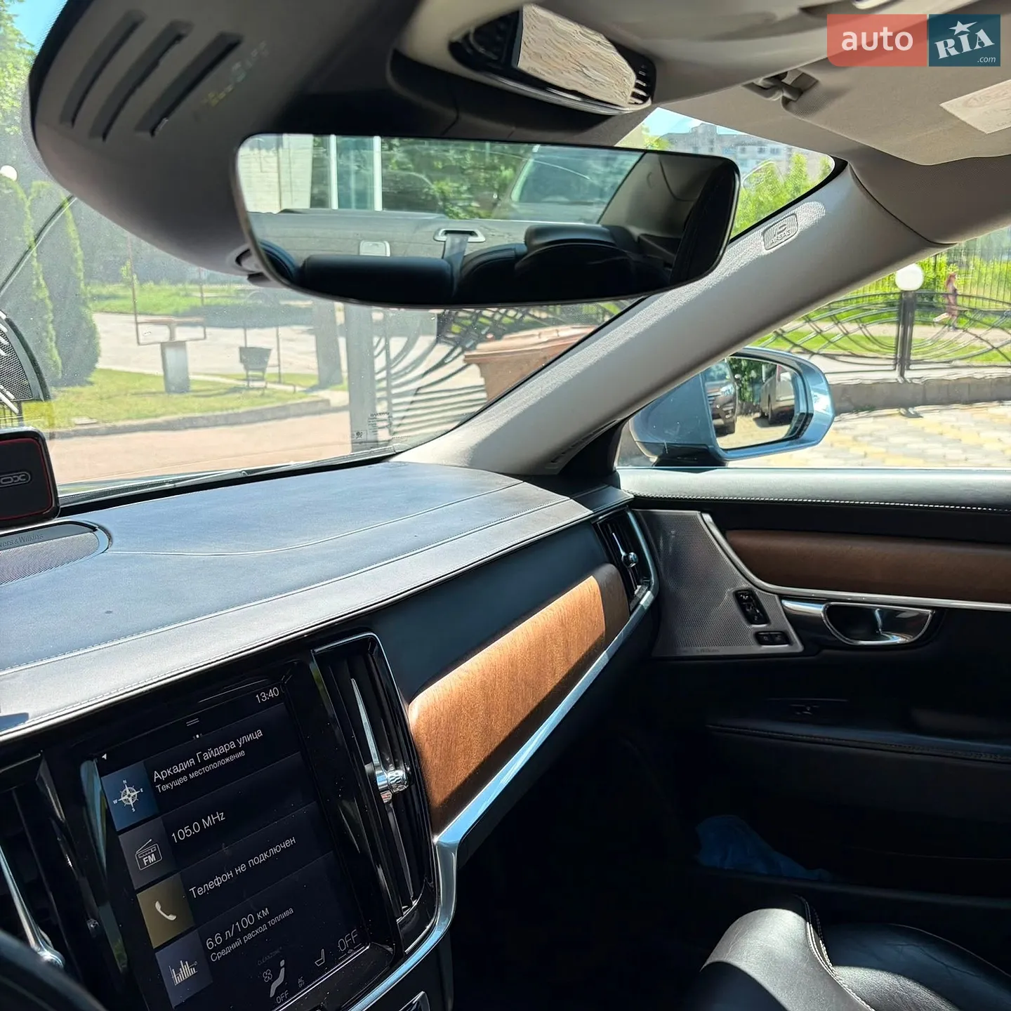 Volvo S90 2016 VIN YV1PS68BCH1005300 фото оголошення 22 з 31