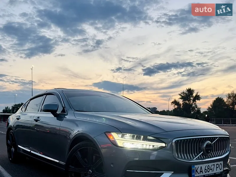 Volvo S90