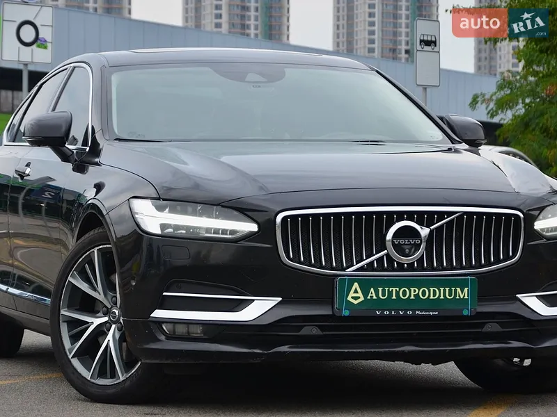 Volvo S90