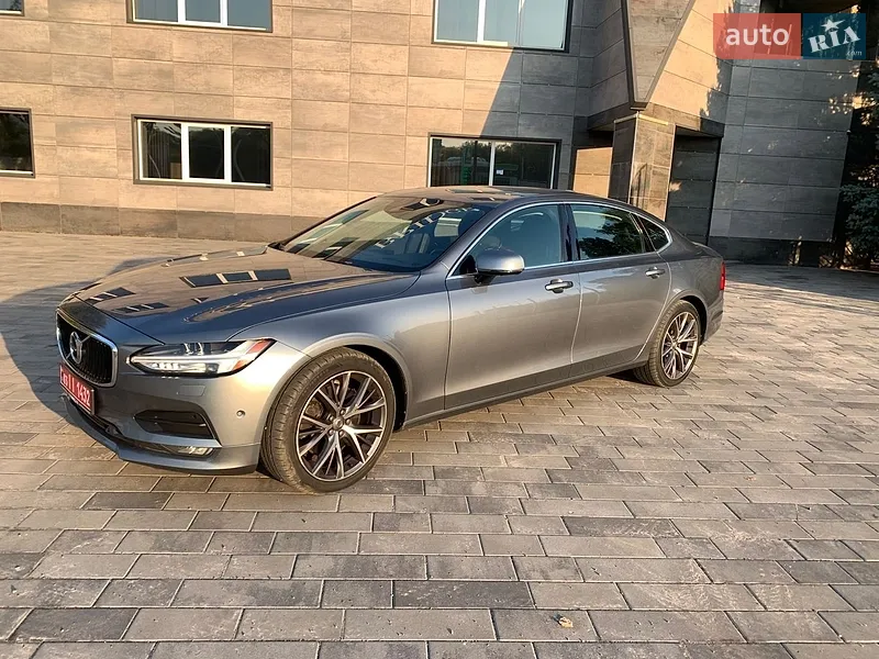 Volvo S90