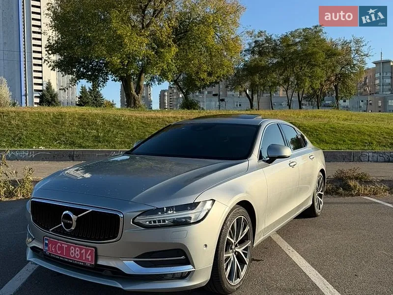 Volvo S90