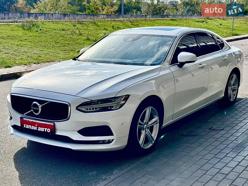 Volvo S90
