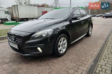 Volvo V40 Cross Country  2014