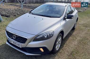 Volvo V40 Cross Country  2015