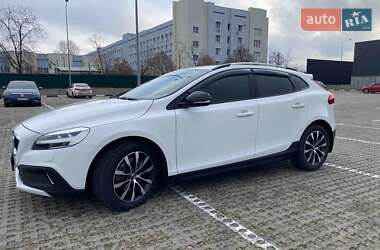 Volvo V40 Cross Country 2019