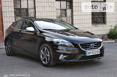 Volvo V40 R-DESIGN KSINON  2015
