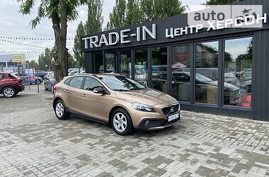 Volvo V40  2014