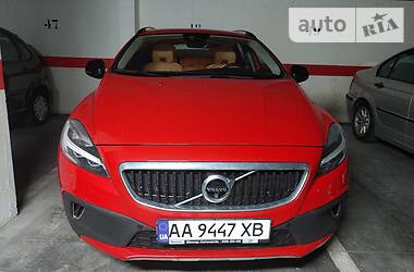 Volvo V40  2016