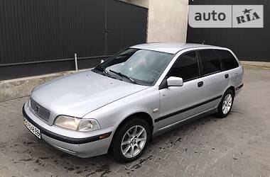 Volvo V40  1999