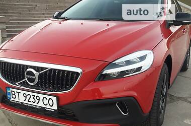 Volvo V40  2018