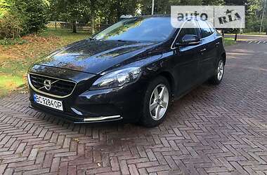 Volvo V40  2012