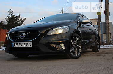 Volvo V40 Rdesign 2015