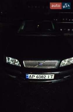 Volvo V40  2001