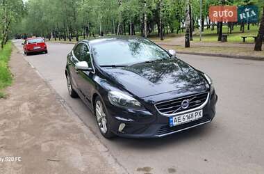 Volvo V40  2015