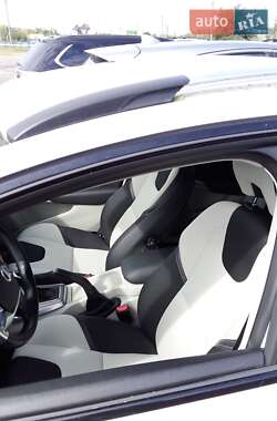 Volvo V40  2013