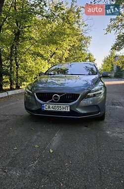Volvo V40  2017
