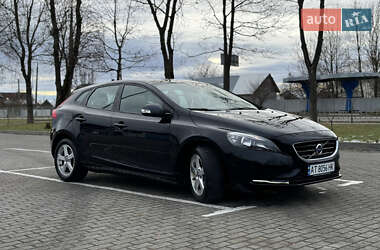 Volvo V40  2013