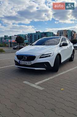 Volvo V40 2019