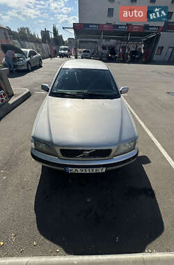 Volvo V40  1998
