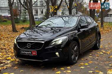 Volvo V40 2015