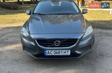 Volvo V40  2013