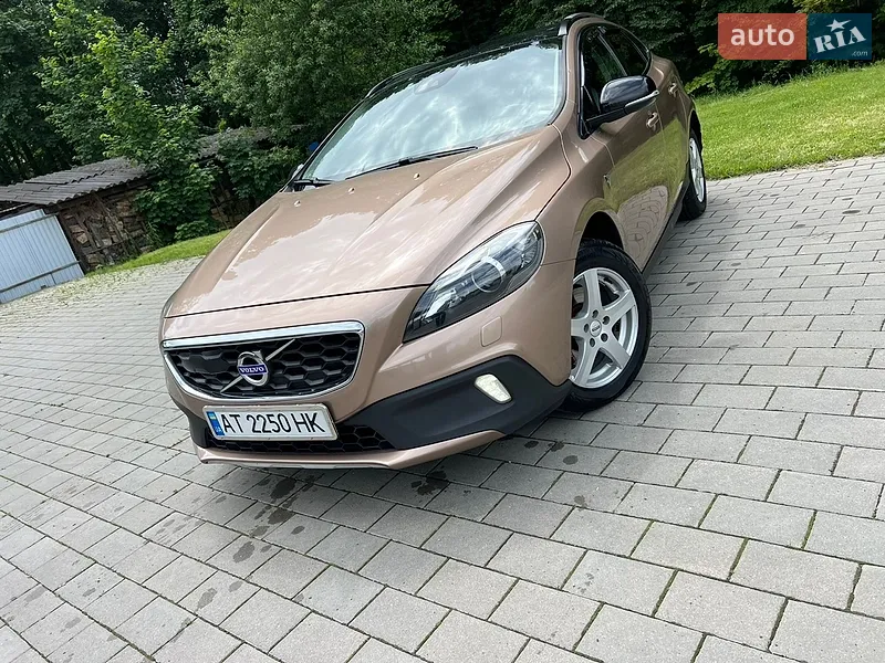 Volvo V40 2013