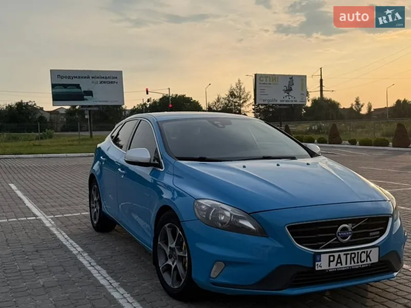 Volvo V40 2014